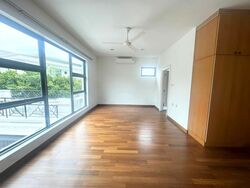 Holland Road (D10), Detached #577672001